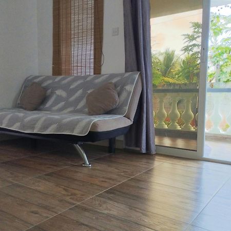 Dovass Self Catering Apartments Takamaka Zewnętrze zdjęcie